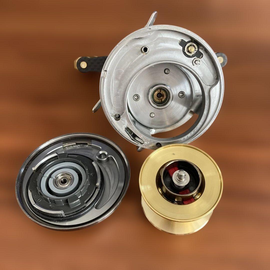 ダイワ ミリオネア CV-X 203 右巻