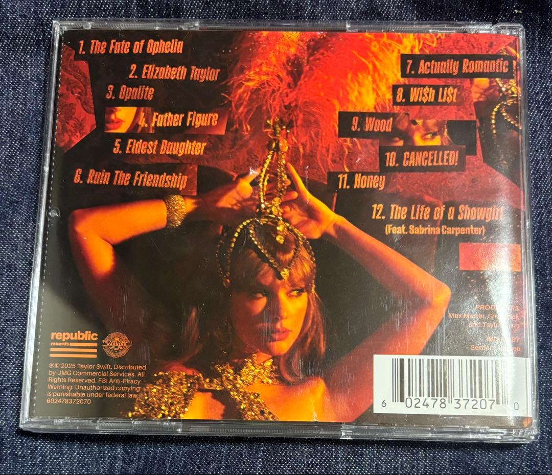 The Life of a Showgirl 直筆サイン入りカード付き