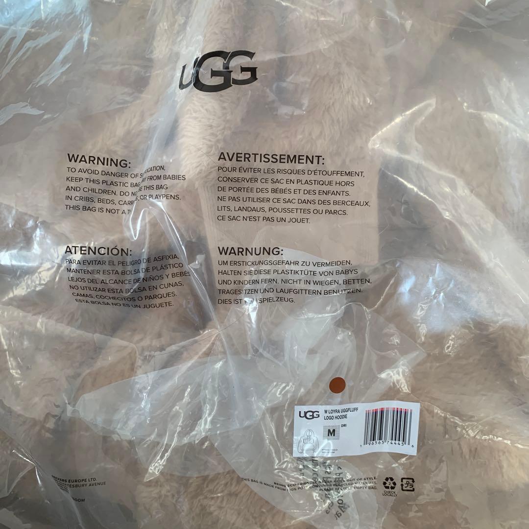 新品未使用UGG フリースパーカー ベージュ袋入り