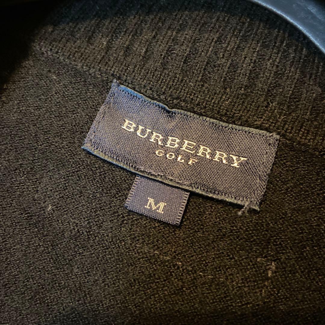 Burberry golf 黒のニットベスト ノバチェック柄肩
