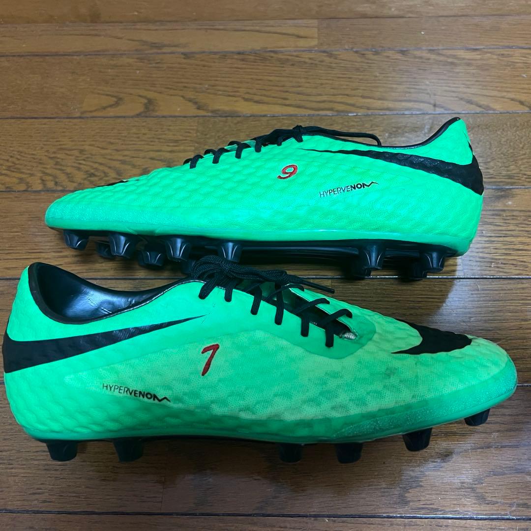 ナイキ サッカースパイク ハイパーヴェノム ファント厶