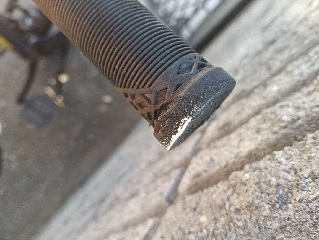 引取り限定！KONASHRED24 ディスクブレーキMTB コナマウンテンバイク