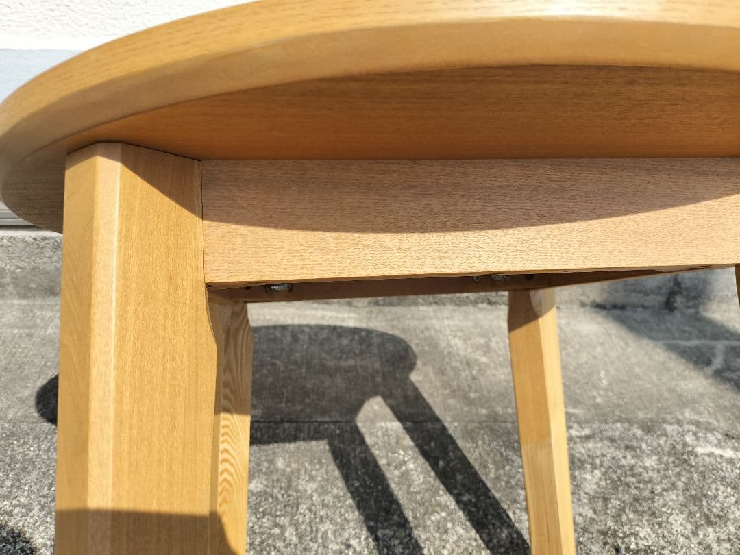 美品 ニトリ 木製 円形テーブル (アロウ600 LBR) タモ材 無垢材