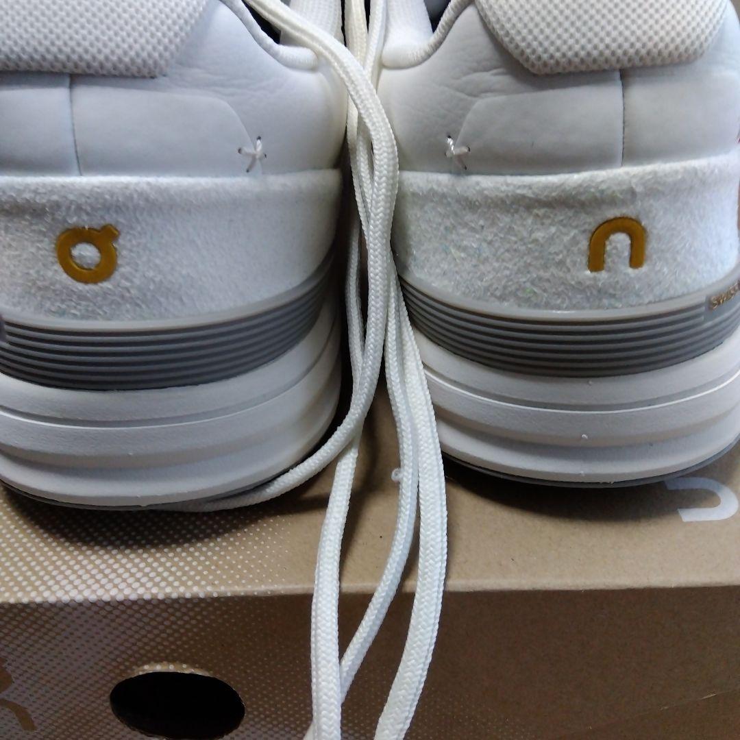 On THE ROGER PRO Ace ２７センチ