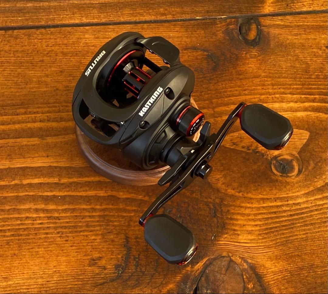 KASTKING ベイトリール　BRUTUS バス釣り　左ハンドル　ハイギア