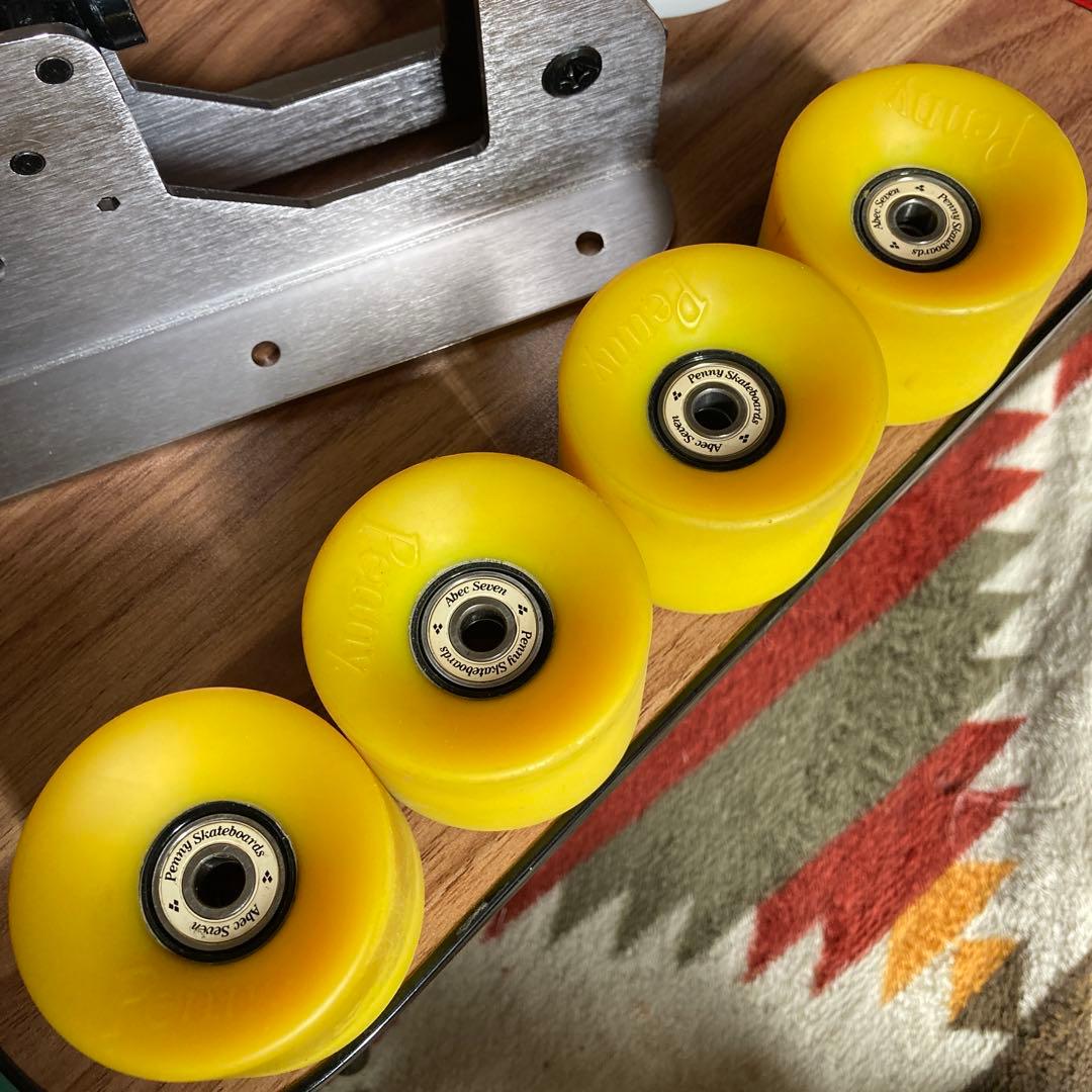 中古　Penny スケートボード 幾何学模様　２７インチ ＃月末特価セール中