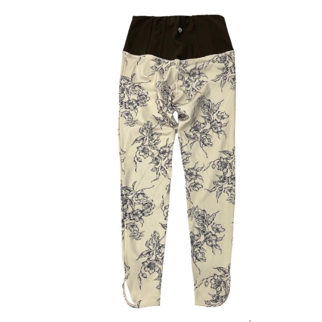 SUKALA フラワープリント　ヨガウェア　セットアップ3246