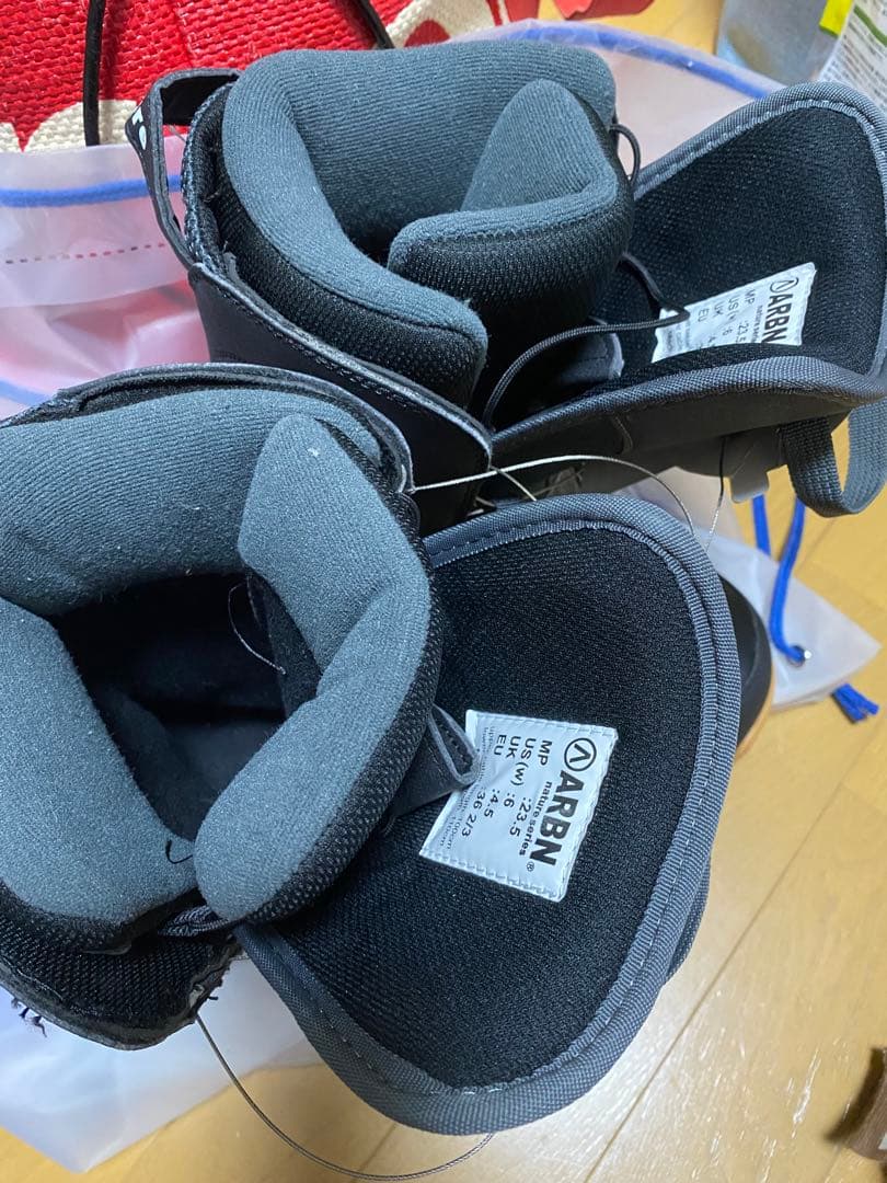 ARBN ❤️23.5cm スノボ試着のみ‼️今期購入品定価‼️¥41800円