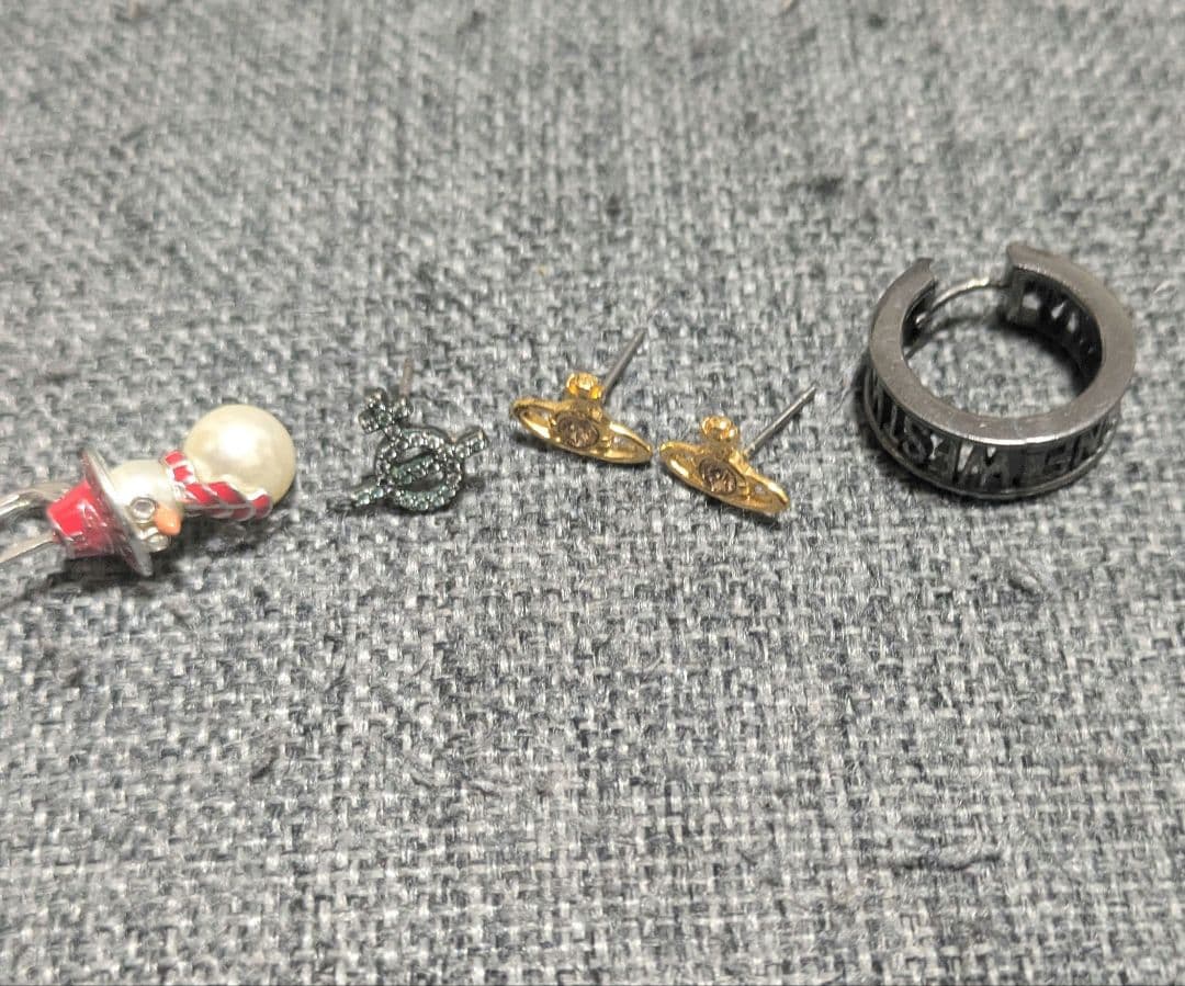 Vivienne Westwood ピアス
