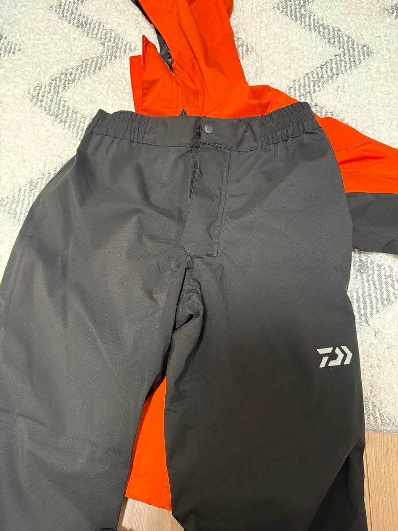 ダイワ レインマックス レインスーツ (WMサイズ)