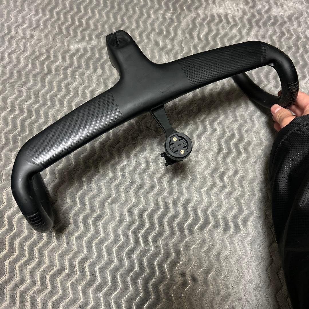 一体型カーボンハンドル