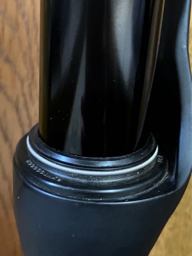 MANITOU CIRCUS EXPERT 26インチ　フロントフォーク