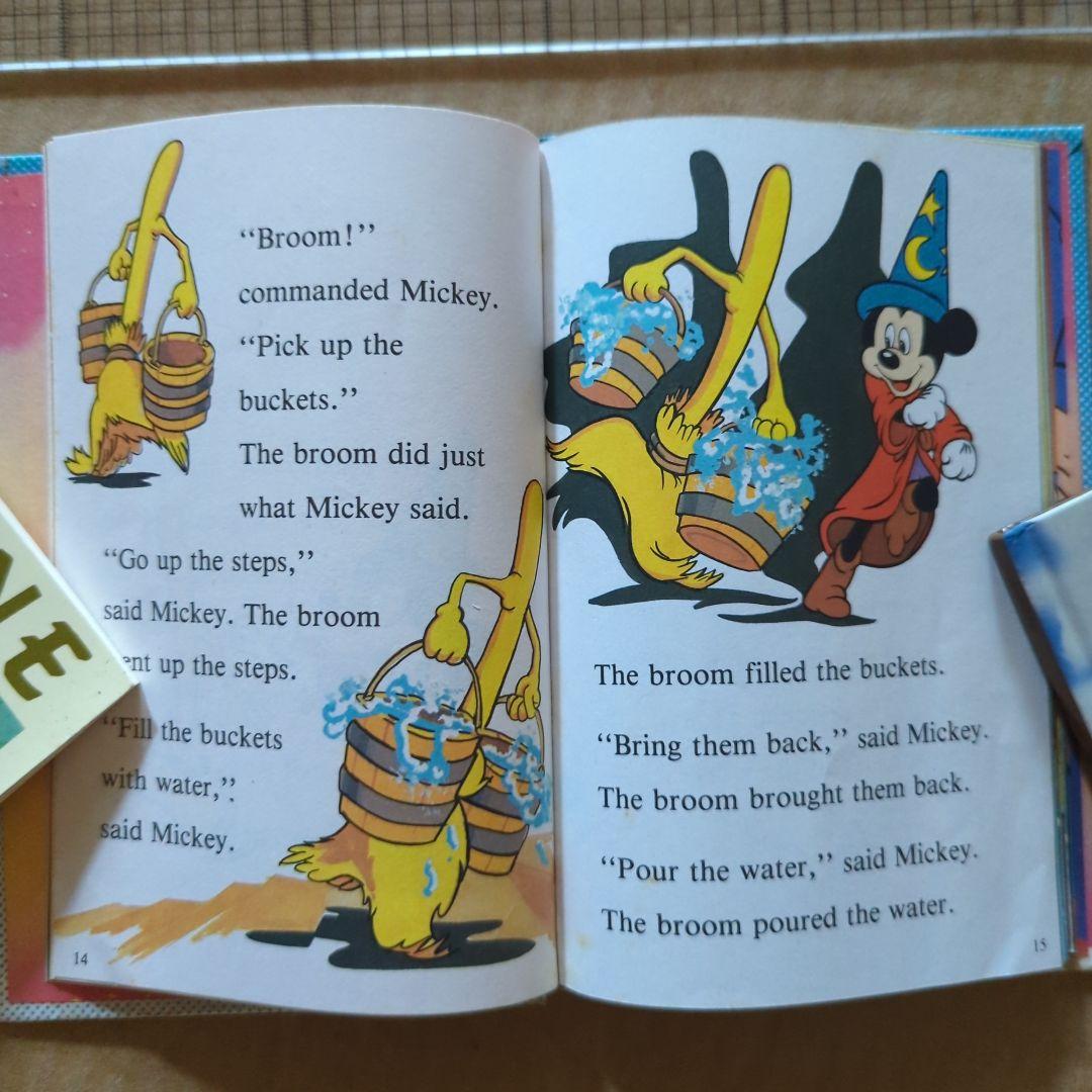 英語絵本　マドレーヌちゃん　ミッキー魔法使いの弟子　トーマス　洋書