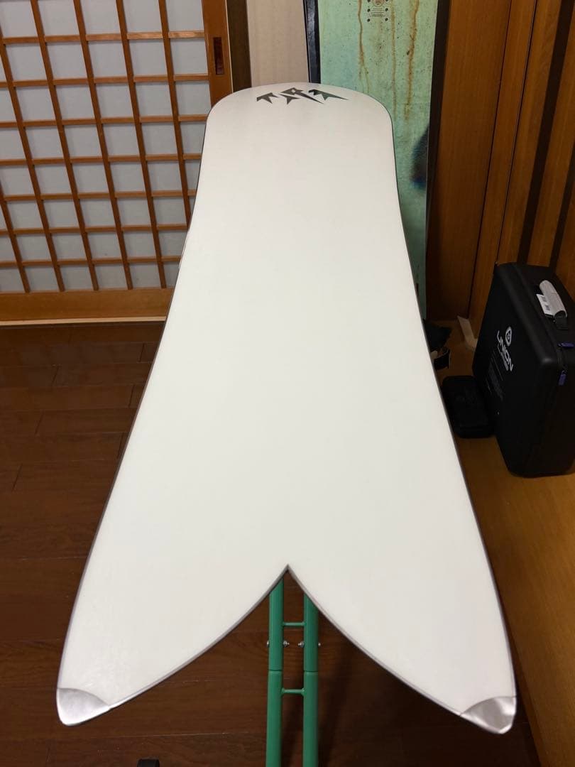 スノーボード JONES storm chaser 147