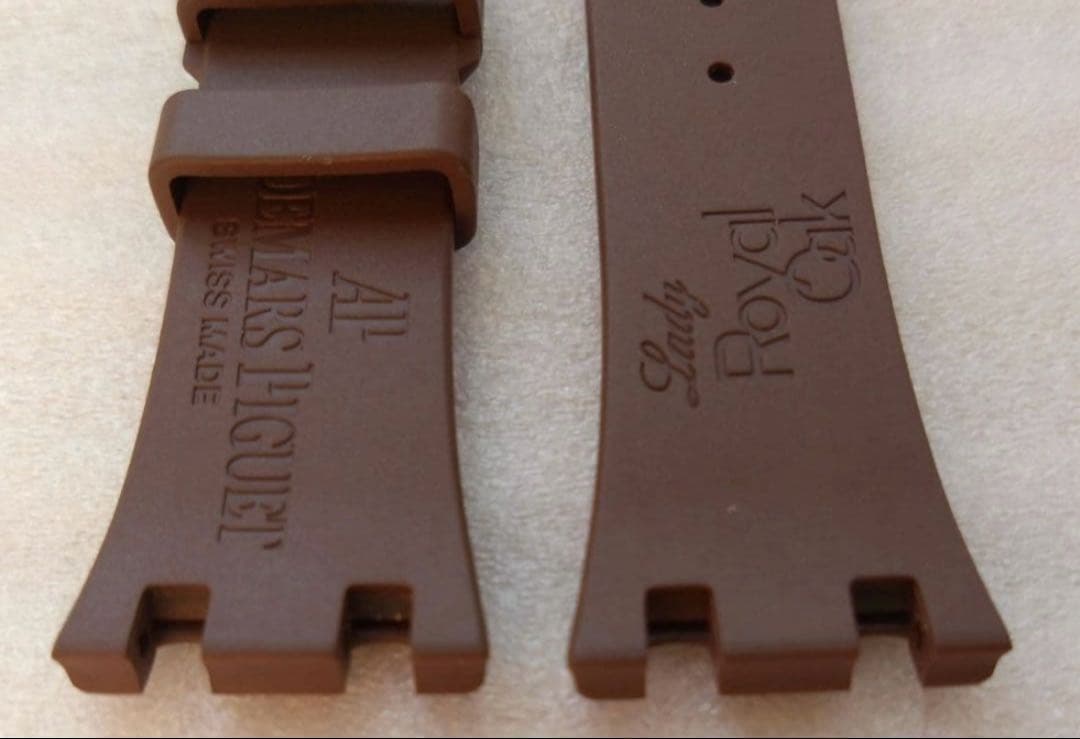 オーデマ・ピゲ ロイヤルオーク 純正ベルト (ラバー／ブラウン)