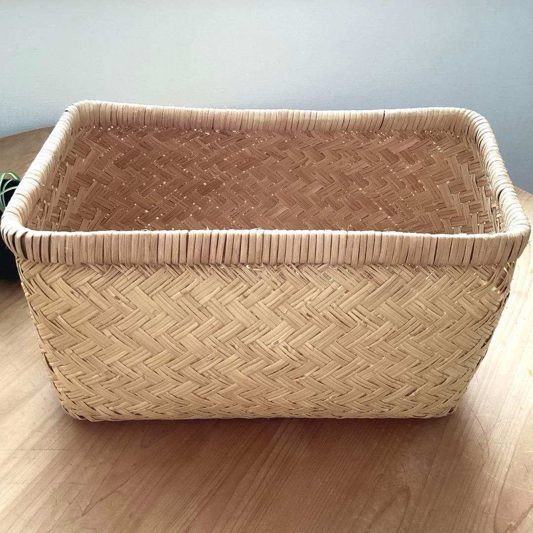 鳥越の竹細工　すず竹　市場カゴ取ってなし　収納籠