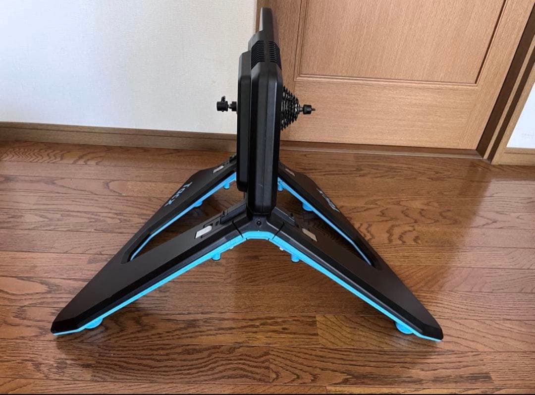 Tacx Neo2 ローラー台