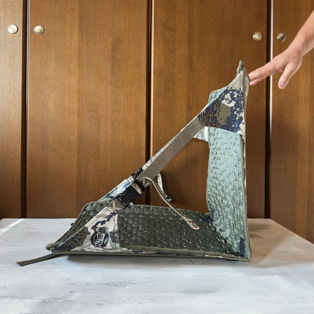 【新品同様】Crazy Creek HEX2.0 アウトドアチェア カモ