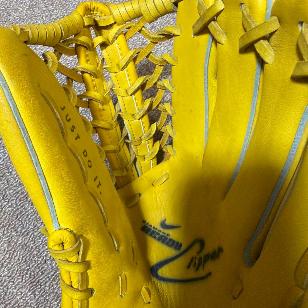 【美品】NIKE DIAMOND READY GATE 軟式グローブ 黄色