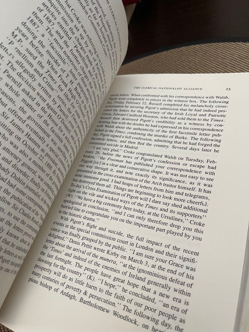 洋書 The Roman Catholic Church in Ireland