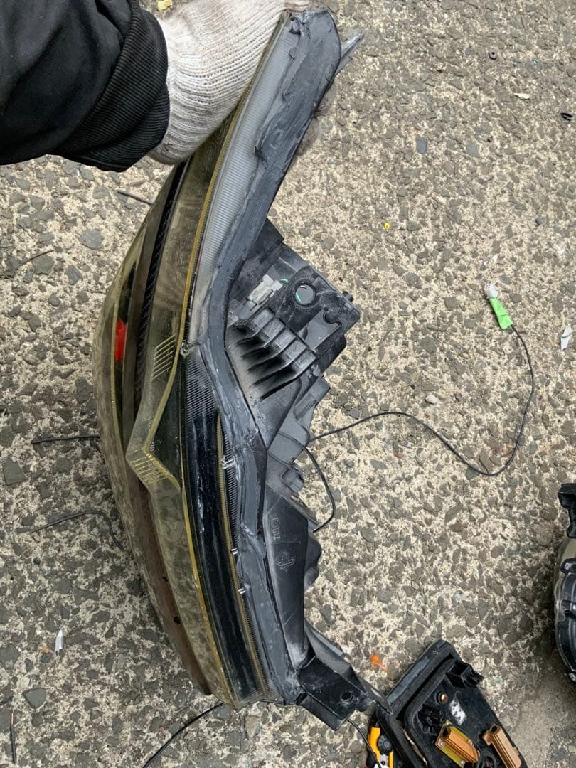 ニッサン　エルグランド　TE52　ヘッドライト　左右セット