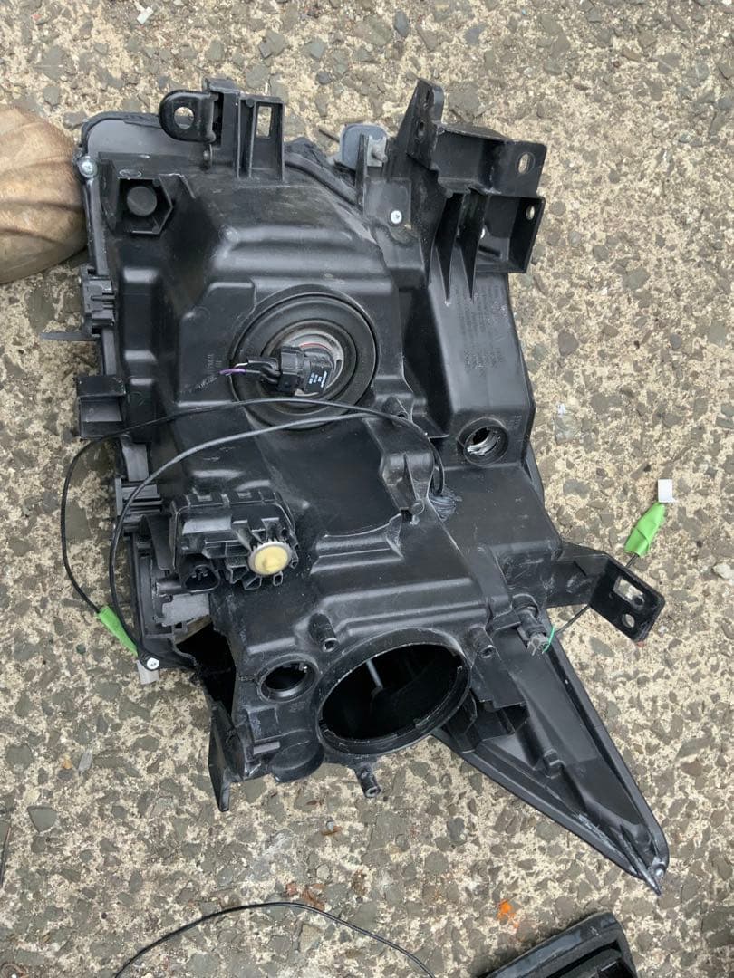 ニッサン　エルグランド　TE52　ヘッドライト　左右セット