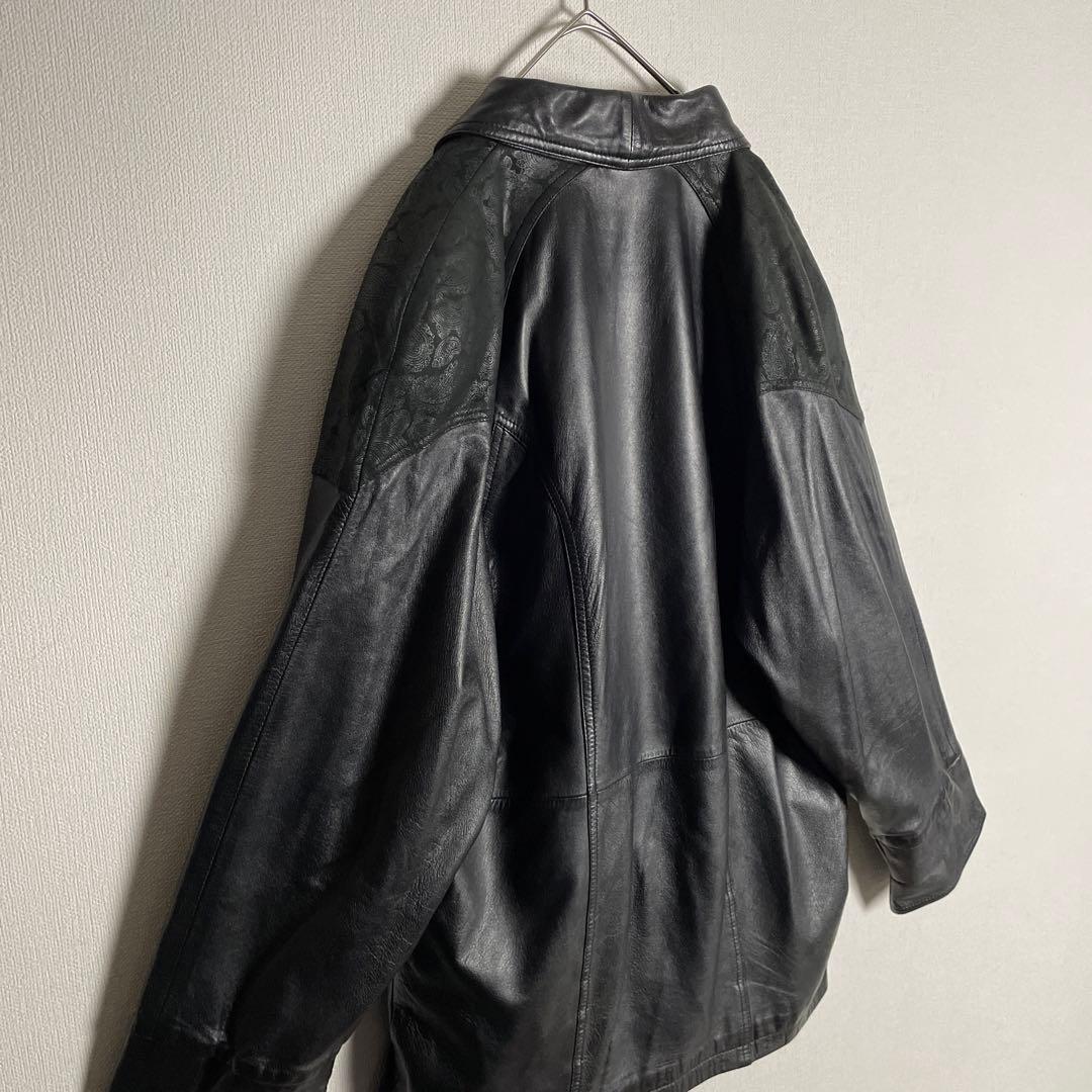 ペイズリー柄　レザージャケット　羊革　本革　希少デザイン　革巻きボタン　黒　古着