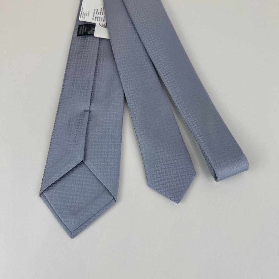 新品未使用　HERMES エルメス　ネクタイ　グレー　シルク　アップサイドダウン