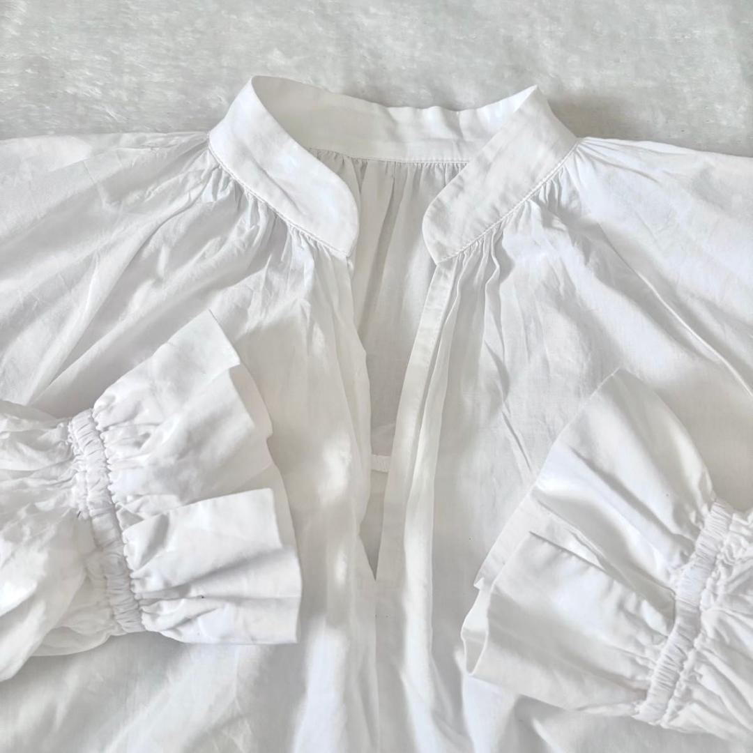 BEARDSLEY　バックドレープブラウス　ホワイト　ビアズリー　シャツ　洗える