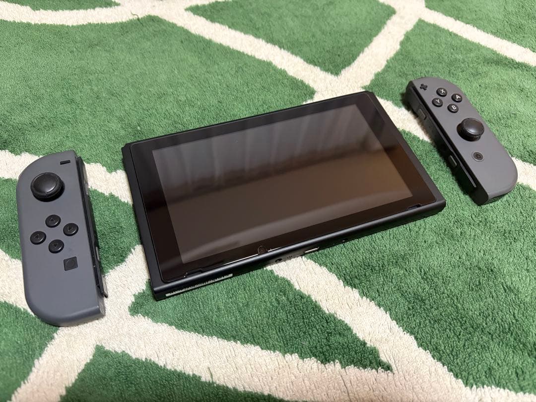 【美品】Nintendo Switch 本体（グレー） 保護フィルム/ケース付き