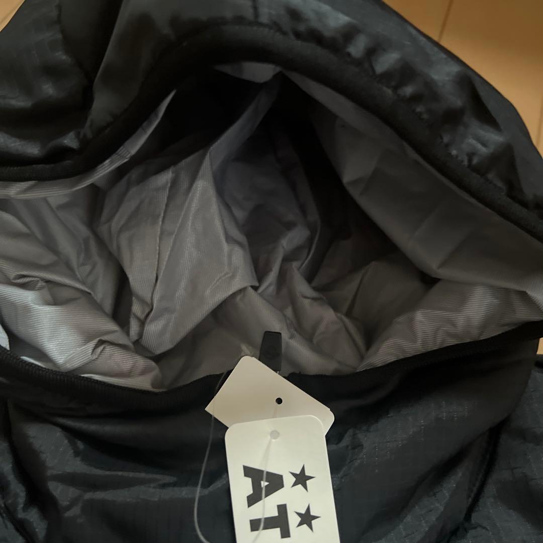 新品未使用ATHLETA ブラック ベンチコート