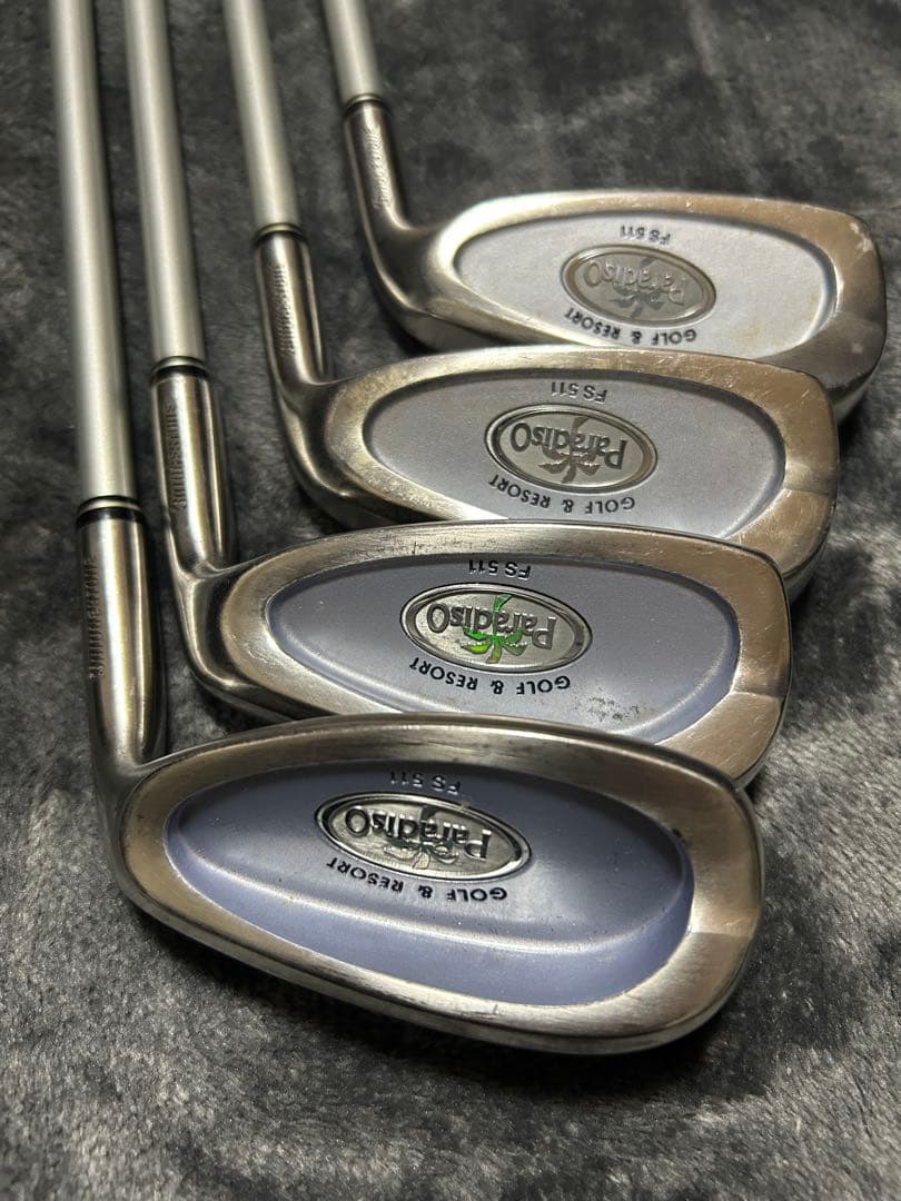 ジャックバニーゴルフバックとクラブ