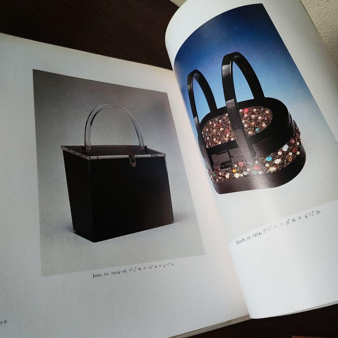 A Certain Style: プラスチックハンドバッグ 洋書