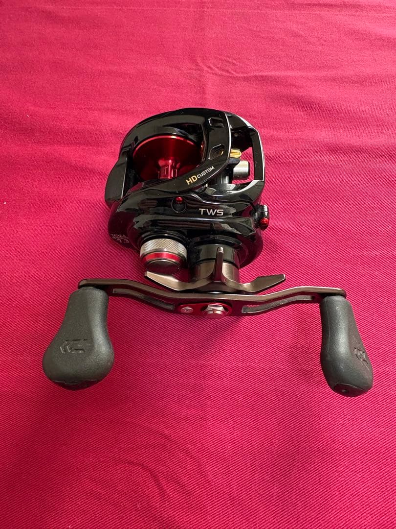 ダイワ タトゥーラ HDカスタム 7.3R 右ハンドル ベイトリール TWS