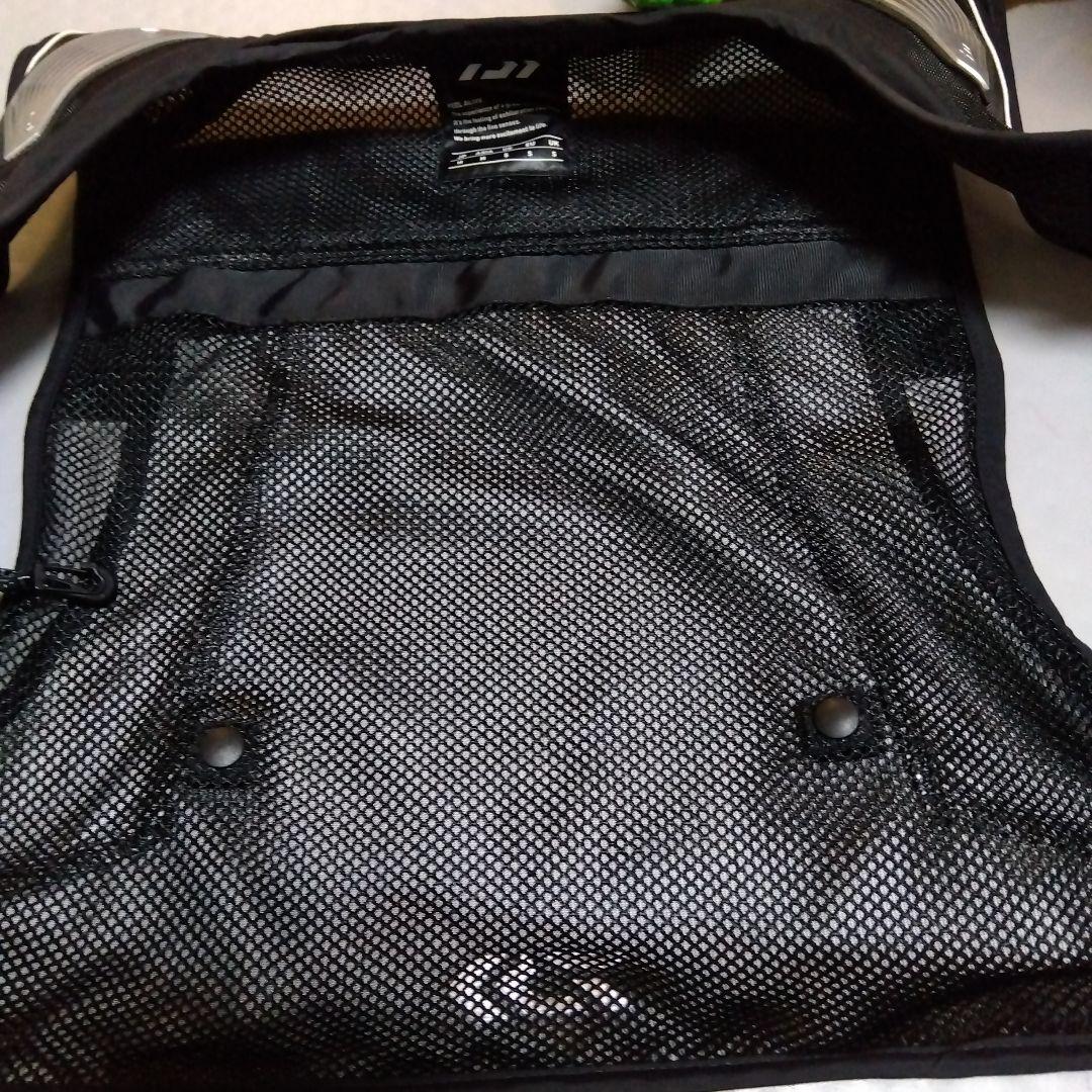 Daiwa フィッシングベストM DV3021