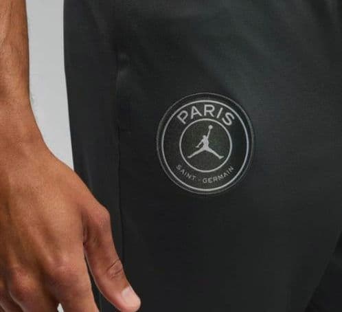 週末値下げJORDAN×PSG ドライフィット ストライク トラックスーツ