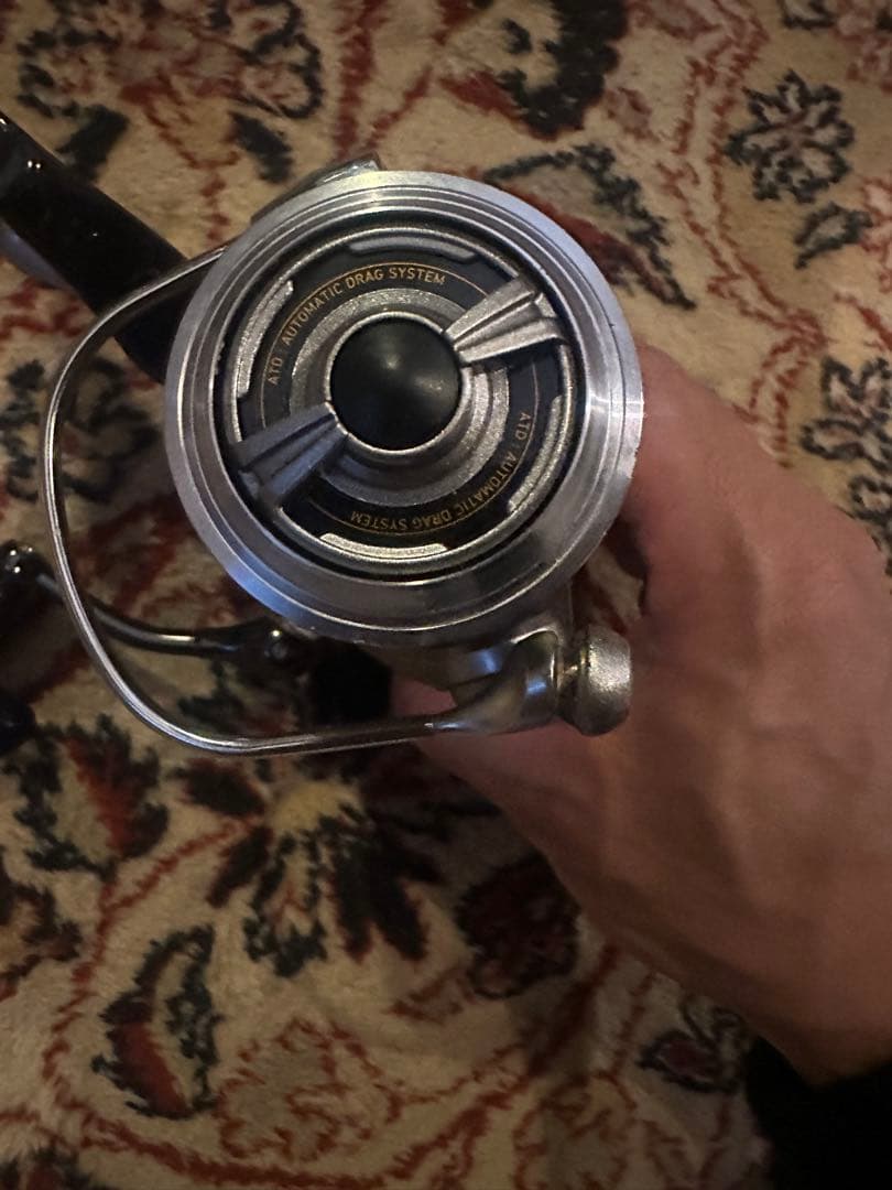 TRISO 2500LBD スピニングリール　レバーブレーキ