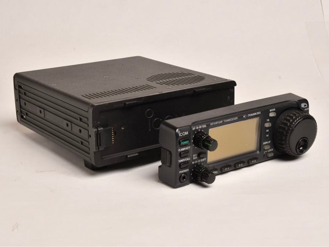 ICOM IC-706MKII HF/50/144/430MHz 50W機