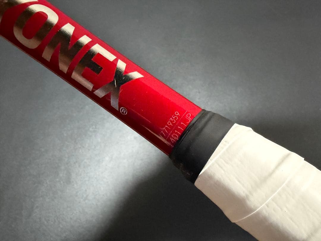 【特別価格】VCORE 98D テニスラケットG3 硬式 2011年モデル