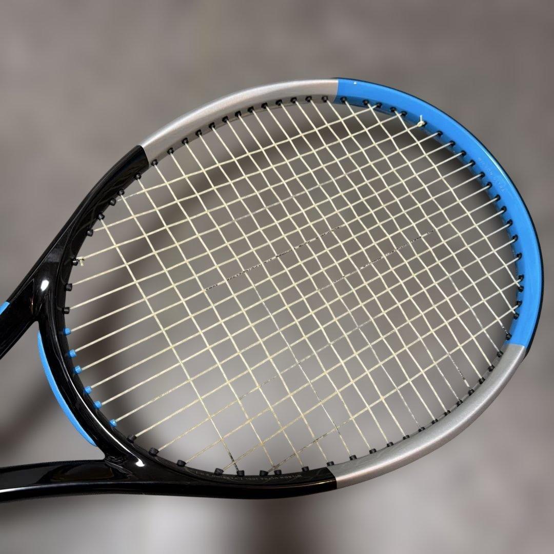 超美品　Wilson ULTRA100L V3.0 硬式テニスラケット280g