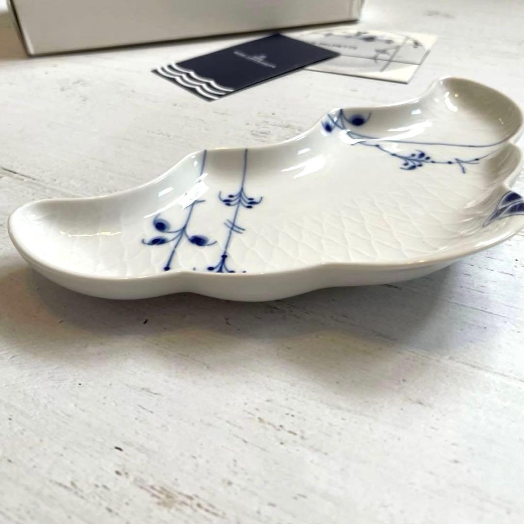 ロイヤルコペンハーゲン クレセントディッシュ1枚＆ティファニーロゴ入りペアグラス