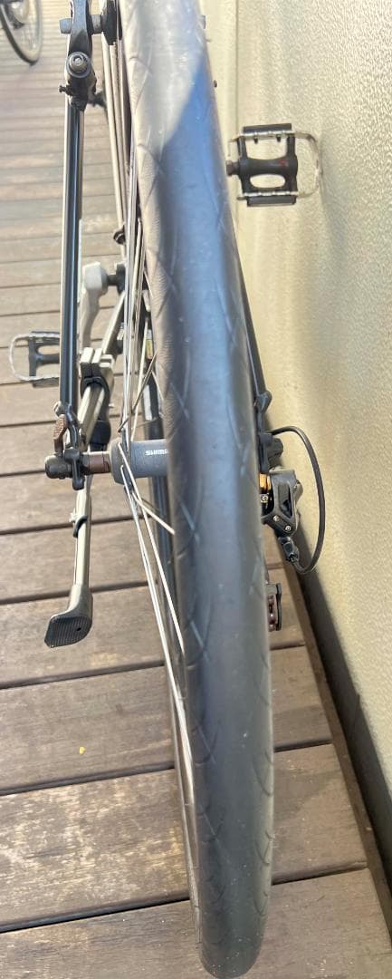 トレック ＴＲＥＫ FX7.4　シマノ２７段変速クロスバイク　５１０㎜　引取専用