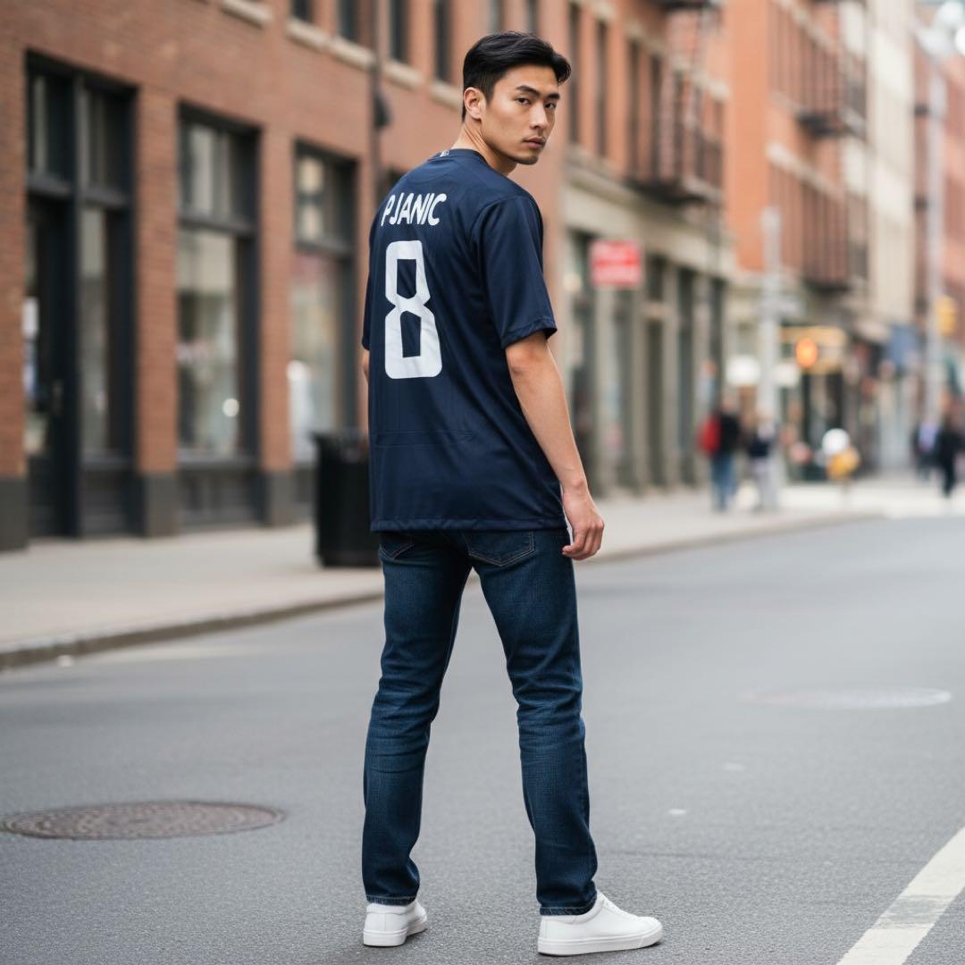 【Used】サッカーユニフォームオリンピック・リヨンPjanic 8 ネイビー