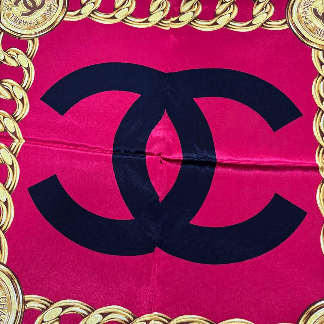 CHANELシャネル ロゴココマーク チェーン 柄シルク 100% スカーフ