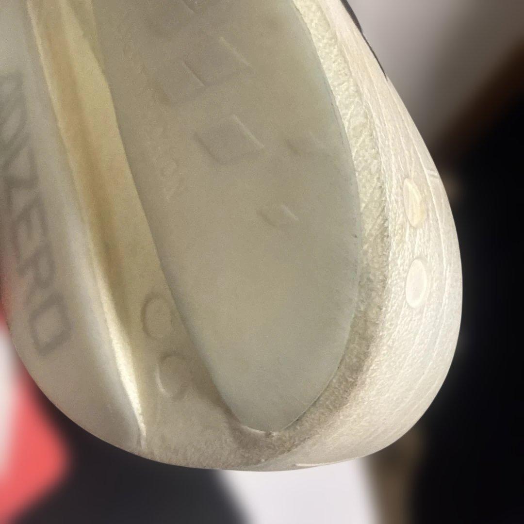 走行距離20キロ位　ADIZERO TAKUMI SEN 11 27cm