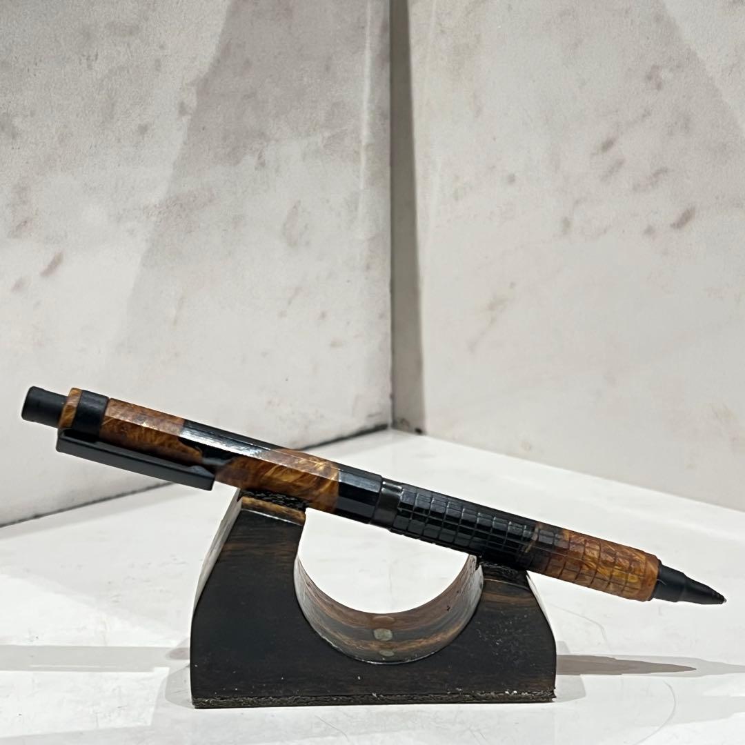 モト　orenznero 0.5 mm 12角軸　スリット加工格子柄