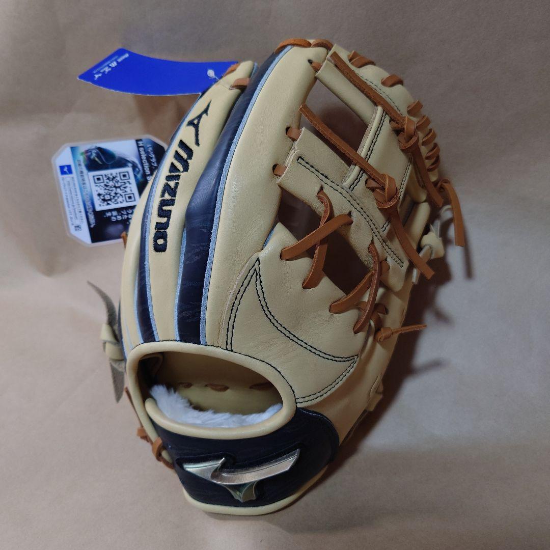 ミズノ：軟式用クラブ：右投げ用：内野手用：サイズ9：色：ブロンド/黒ライン