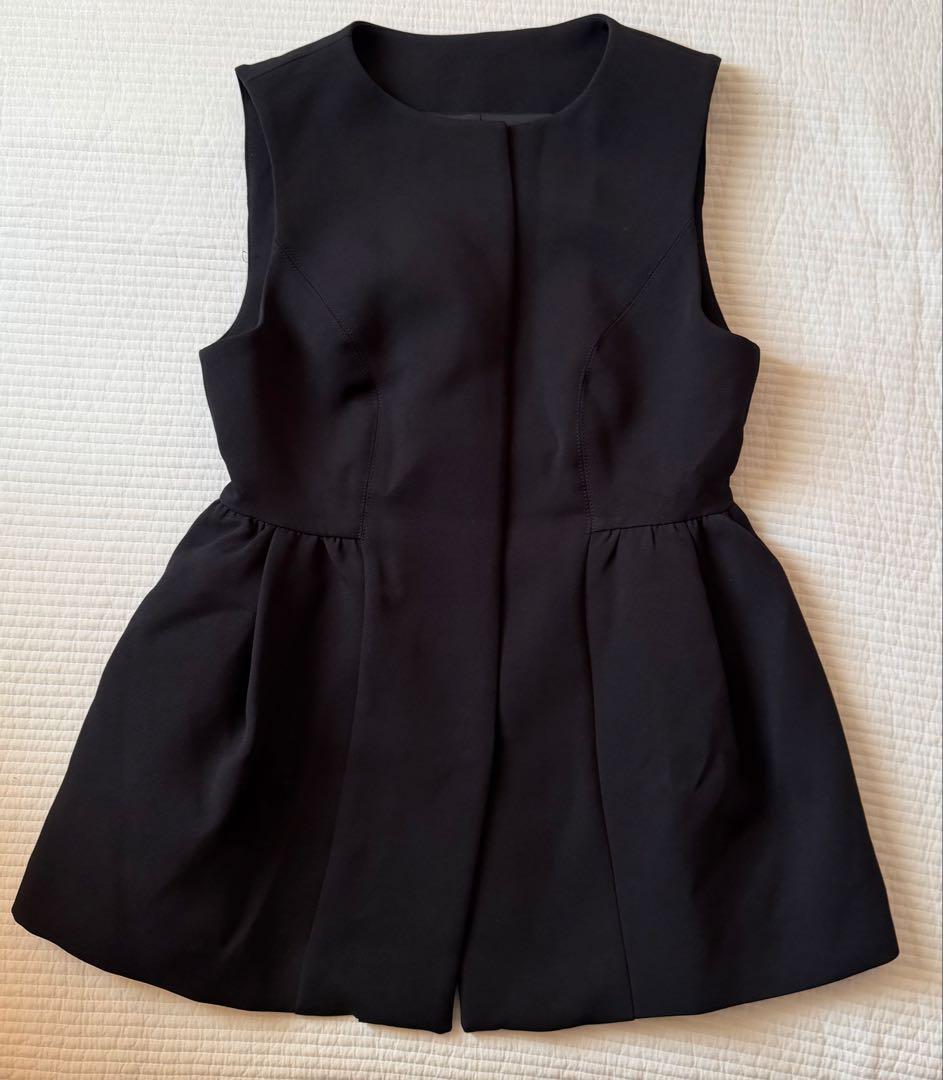 【新品未使用】anuans アニュアンス　ペプラムフォルムトップス