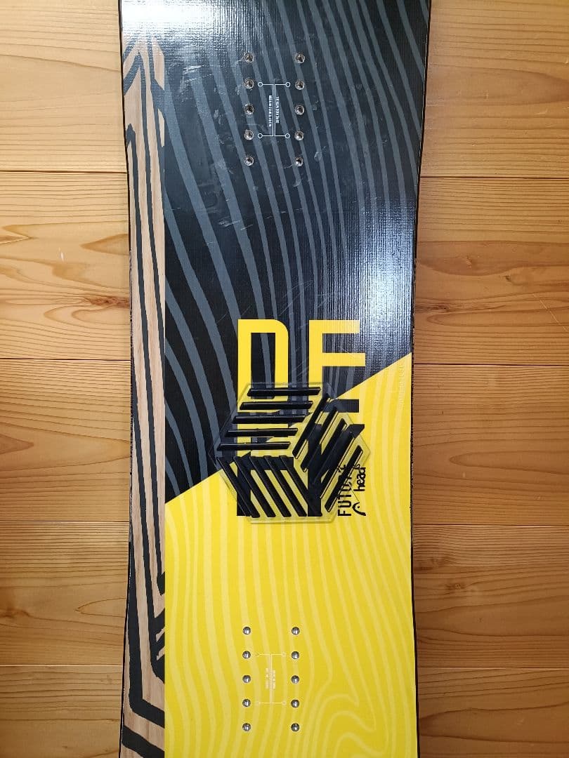 美品　HEAD スノーボード　138cm 黒/黄