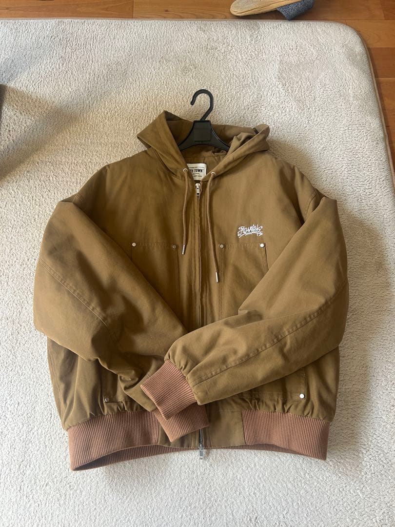 フード付き ブラウンジャケット ATMARK